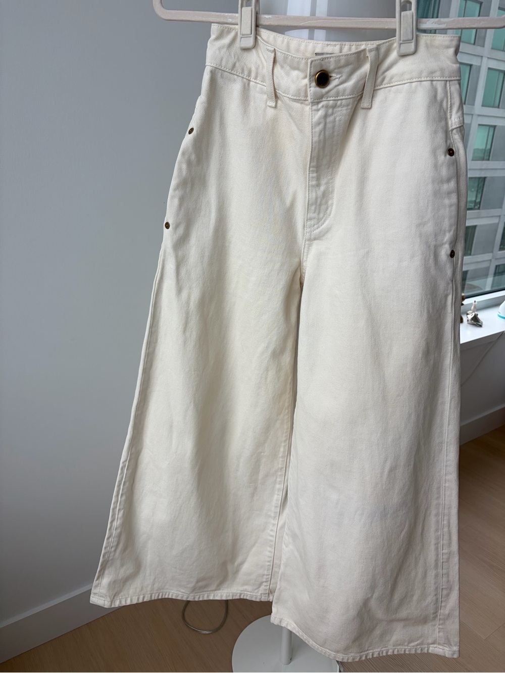 KHAITE Off-White Wide-Leg Chino Pants